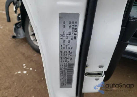 2020 Jeep Cherokee Latitude Plus z USA, uszkodzony, nr VIN 1C4PJMLB7LD504509